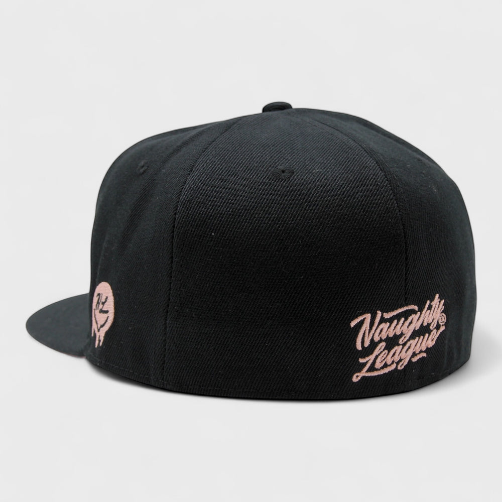 Naughty League New York Notorious Pigs fitted black/pink - Shop-Tetuan