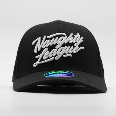 Naughty League Branded Logo Curved stretch fitted black/white - Shop-Tetuan