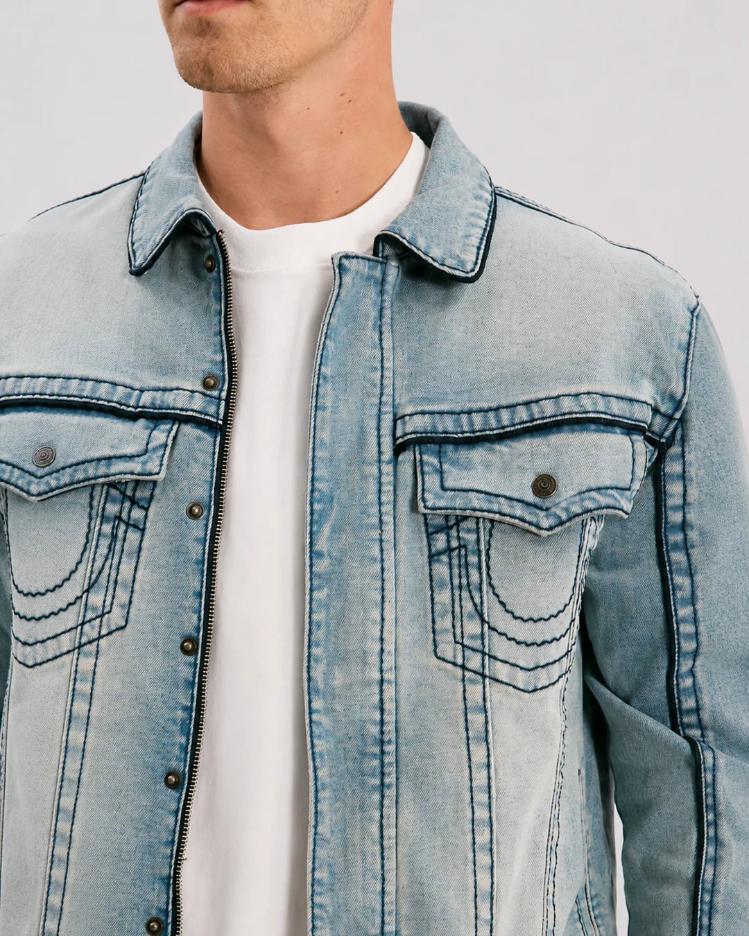 True Religion Big T Moto Denim jacket gsql light dawn wash