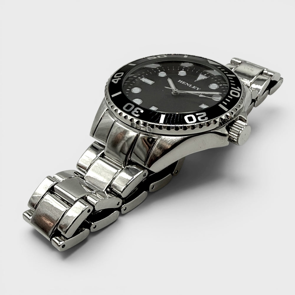 Henley Round Dial With Black Top Ring Bracelet Watch silver/black - Shop-Tetuan