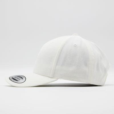 The Classics Yupoong 5-panel Premium Curve snapback white