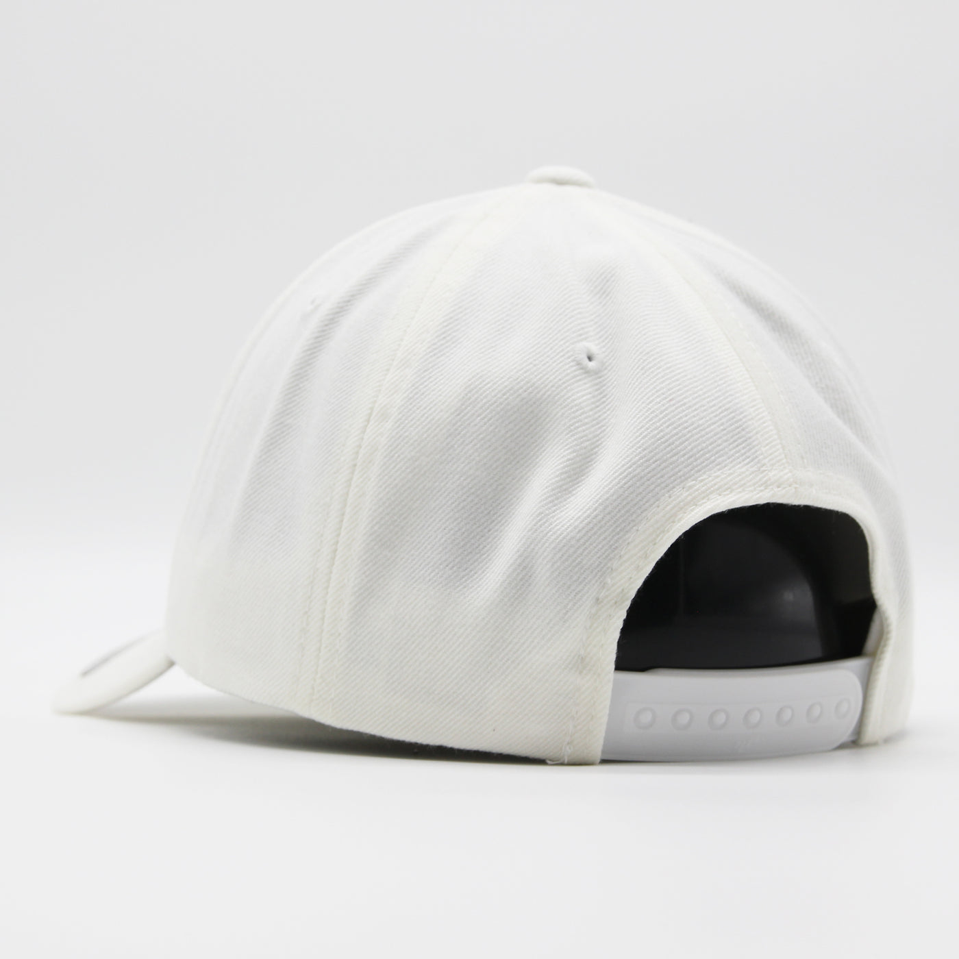 The Classics Yupoong 5-panel Premium Curve snapback white