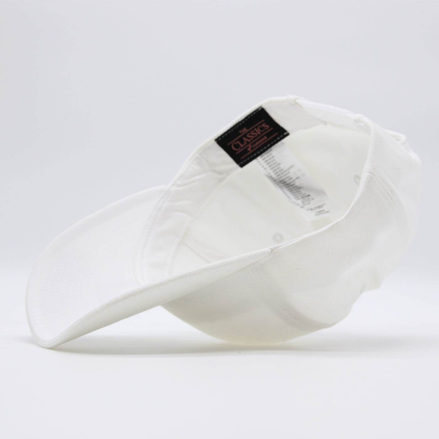 The Classics Yupoong 5-panel Premium Curve snapback white