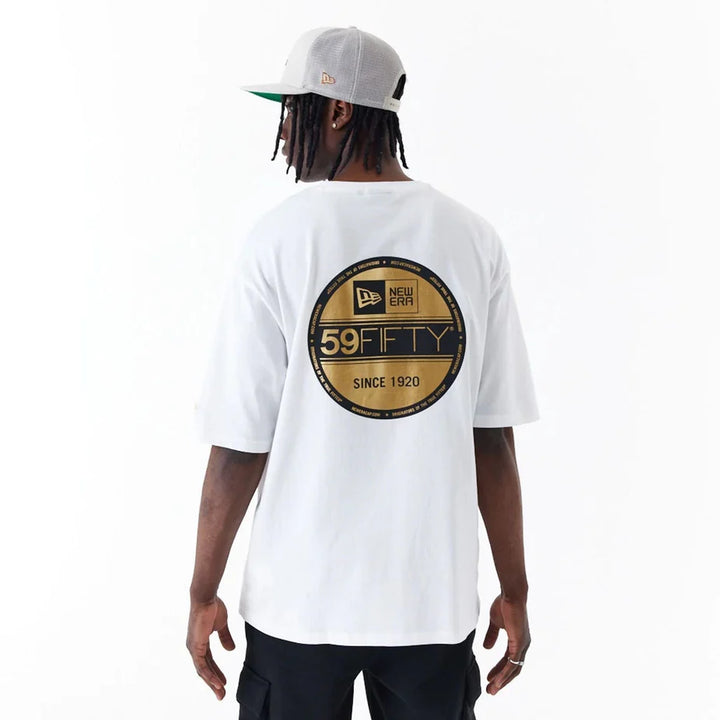 New Era Sticker White Oversized tee white - Shop-Tetuan