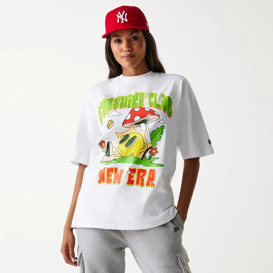 New Era Outdoor Graphic Oversized tee white - Shop-Tetuan