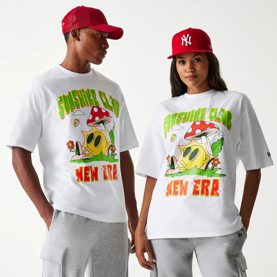 New Era Outdoor Graphic Oversized tee white - Shop-Tetuan