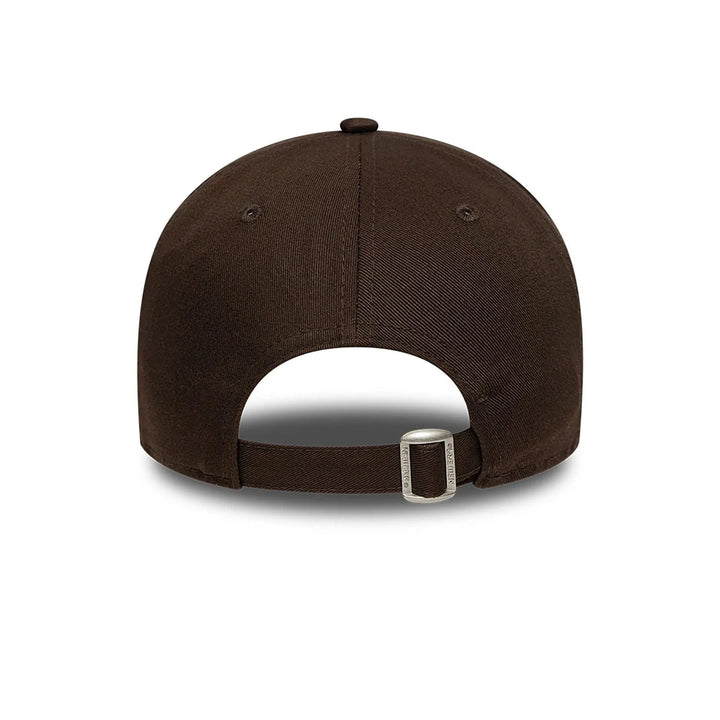 New Era 9Twenty Trust The Process Slogan dark brown
