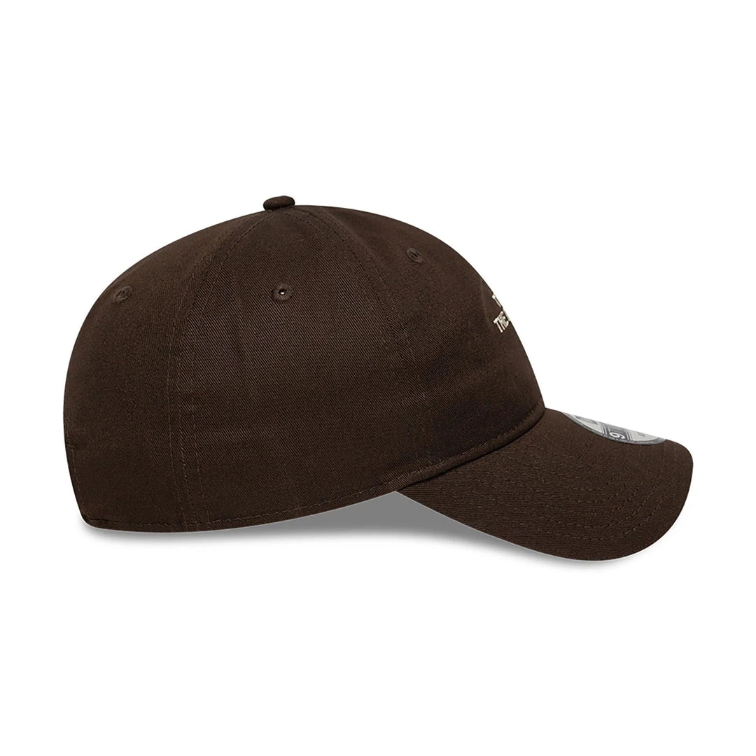 New Era 9Twenty Trust The Process Slogan dark brown