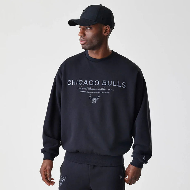 New Era  NBA Linear Crew Neck Sweater C Bulls black