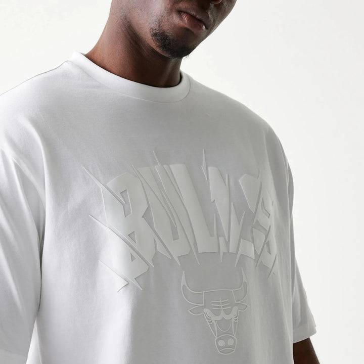 New Era NBA Oversized Tee C Bulls white - Shop-Tetuan