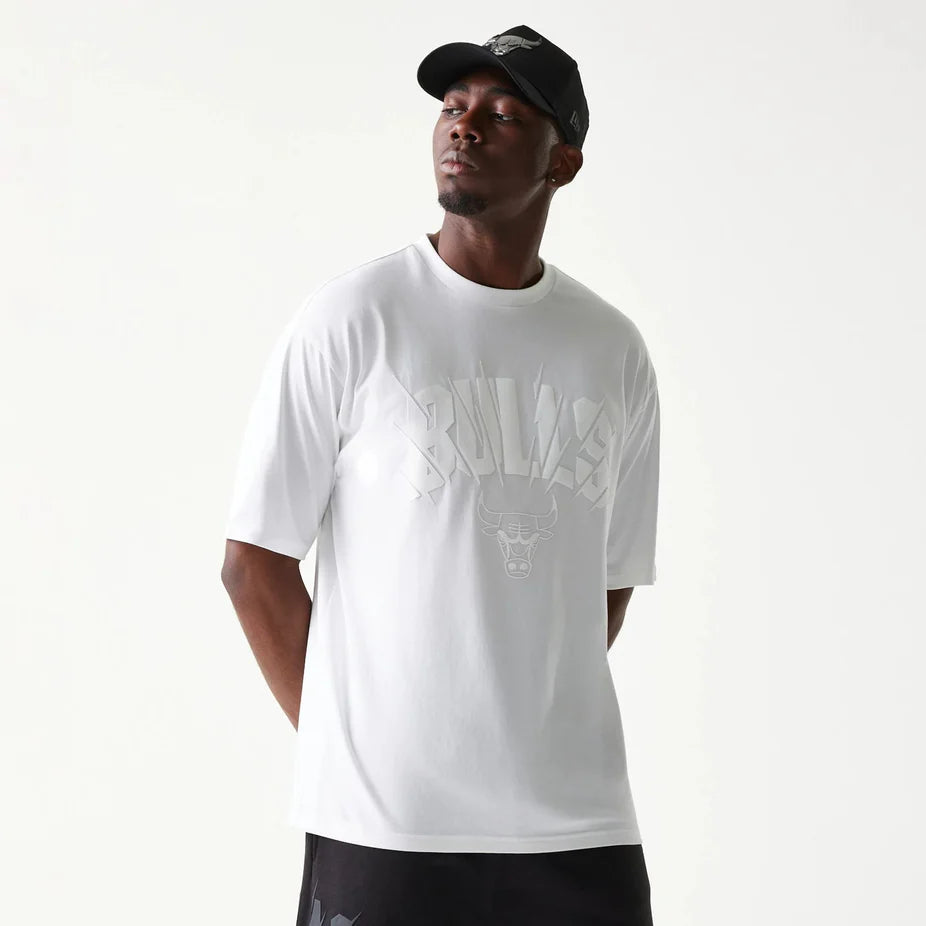 New Era NBA Oversized Tee C Bulls white - Shop-Tetuan