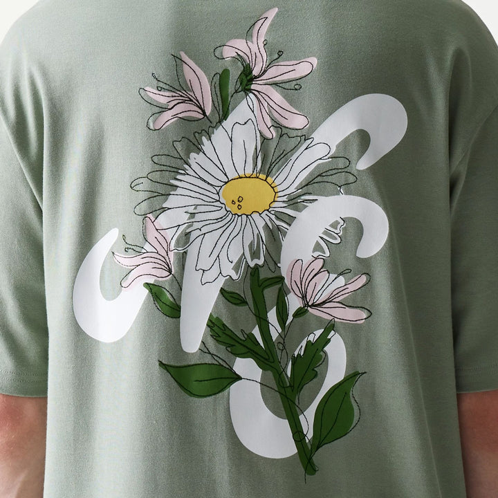 New Era Floral Graphic Oversized tee pastel green - Shop-Tetuan