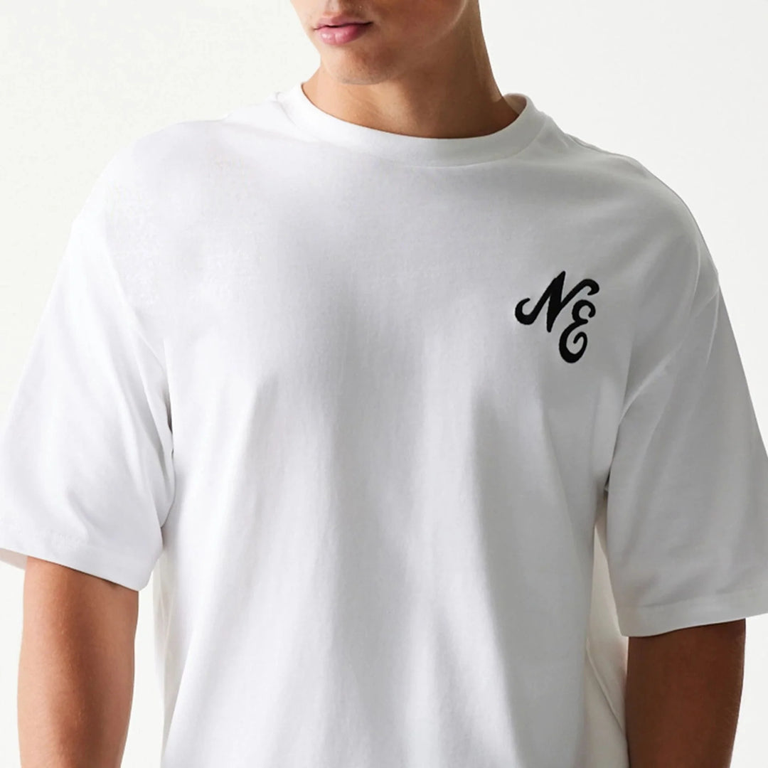 New Era Floral Graphic Oversized tee white - Shop-Tetuan