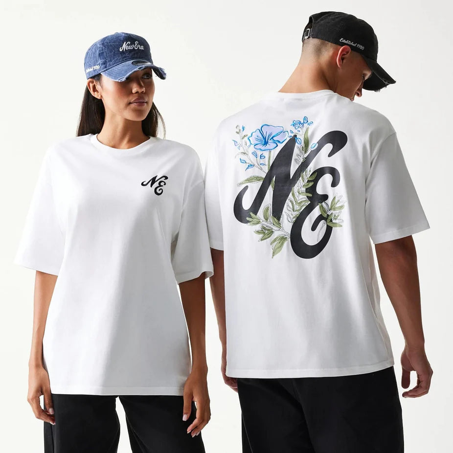 New Era Floral Graphic Oversized tee white - Shop-Tetuan