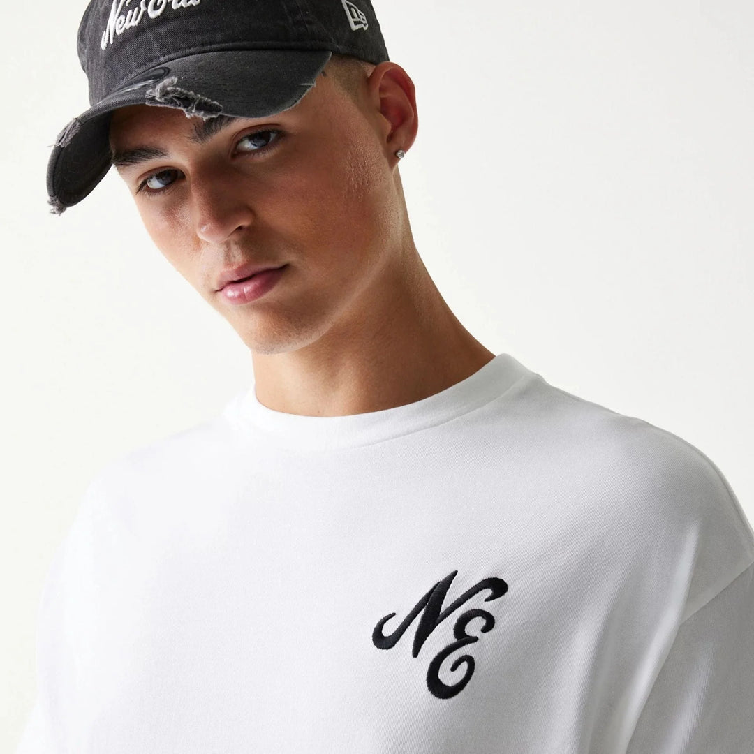 New Era Floral Graphic Oversized tee white - Shop-Tetuan
