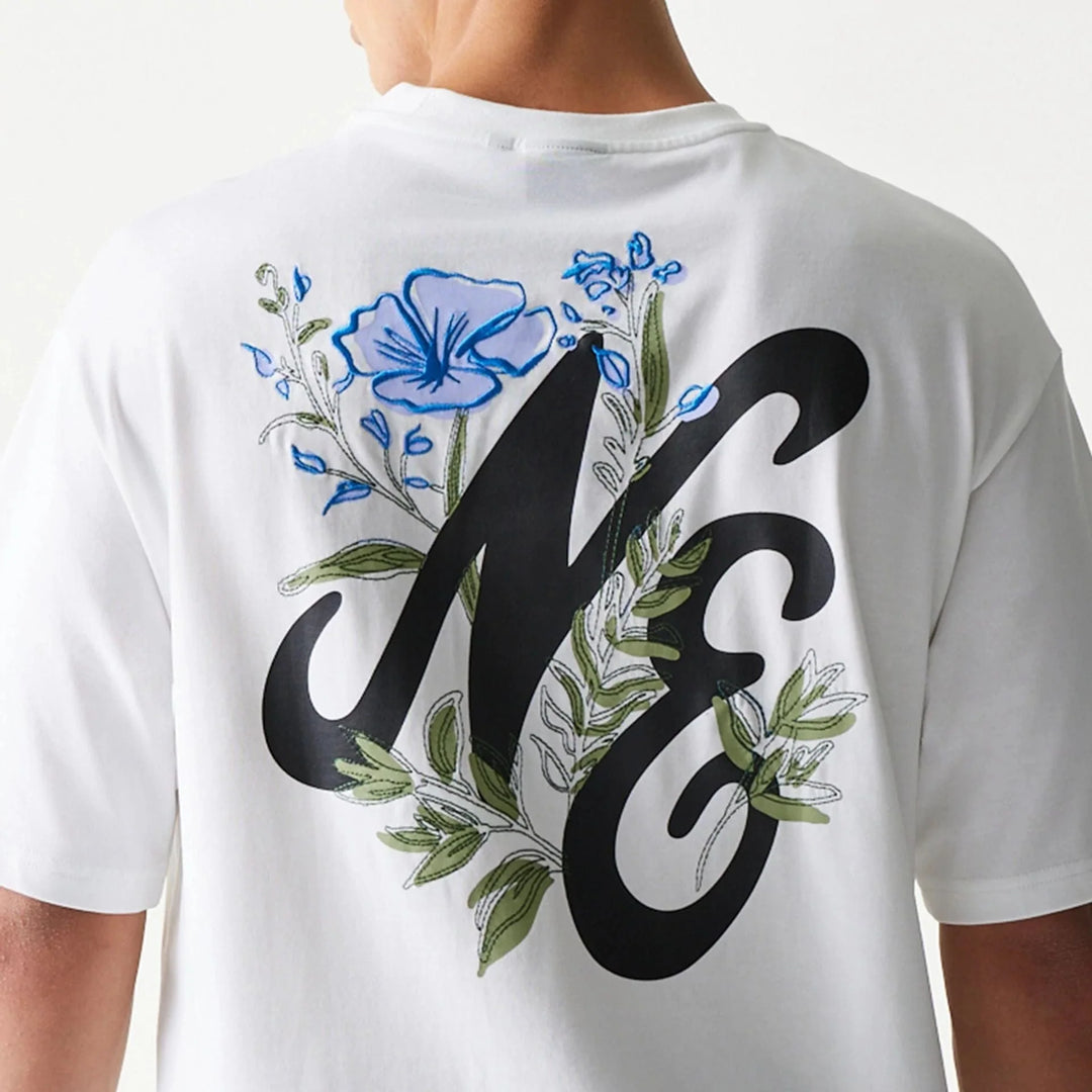 New Era Floral Graphic Oversized tee white - Shop-Tetuan