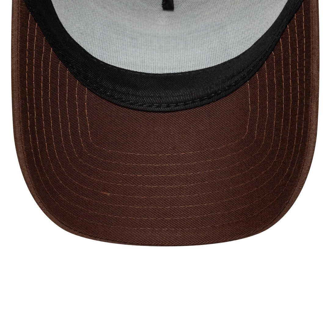 New Era Patch Suede 9Forty E-Frame light beige/brown - Shop-Tetuan