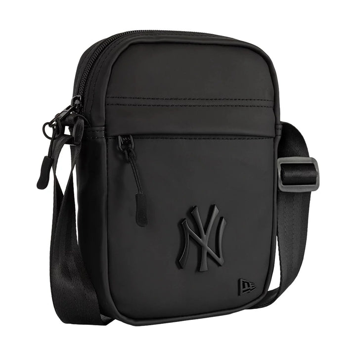 New Era MLB Matte PU Side Bag NY Yankees black - Shop-Tetuan