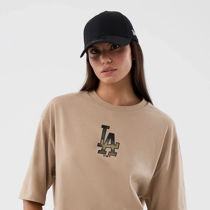 New Era MLB Infill Oversized tee LA Dodgers light beige - Shop-Tetuan