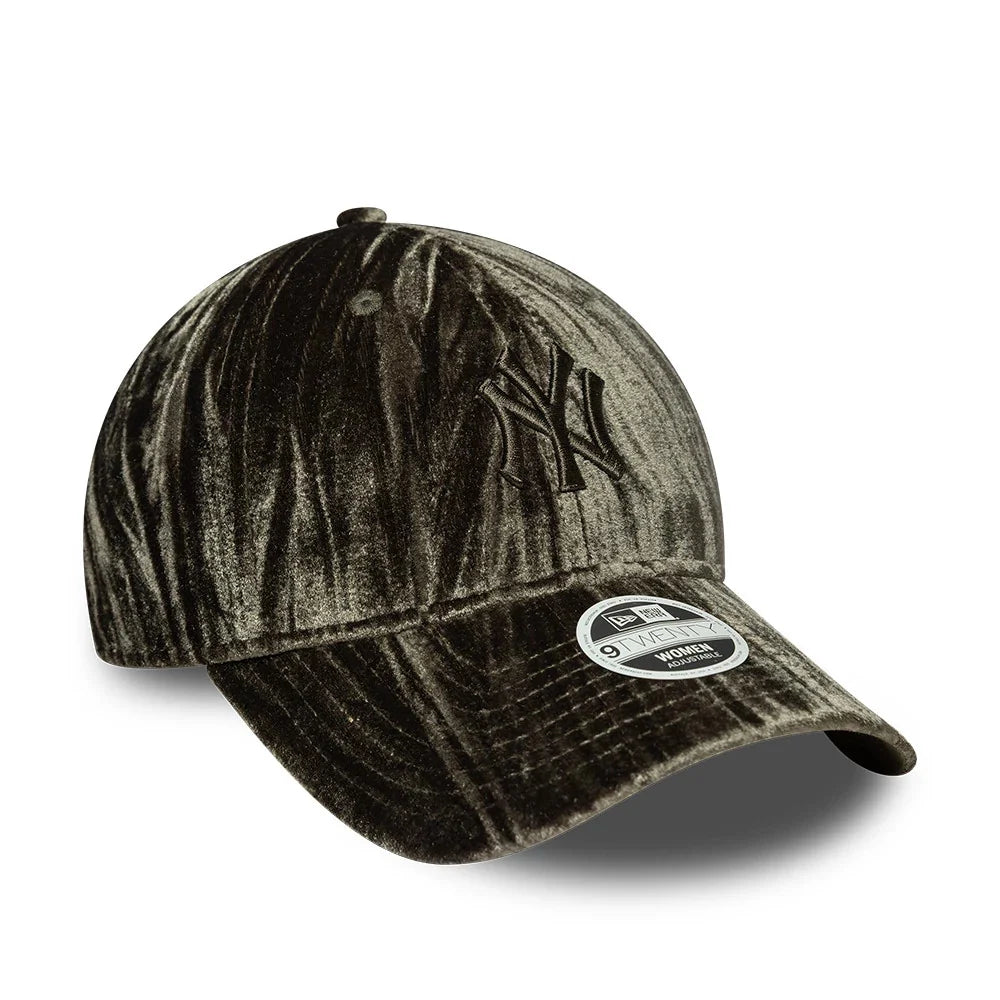 New Era MLB Velour 9Twenty NY Yankees green