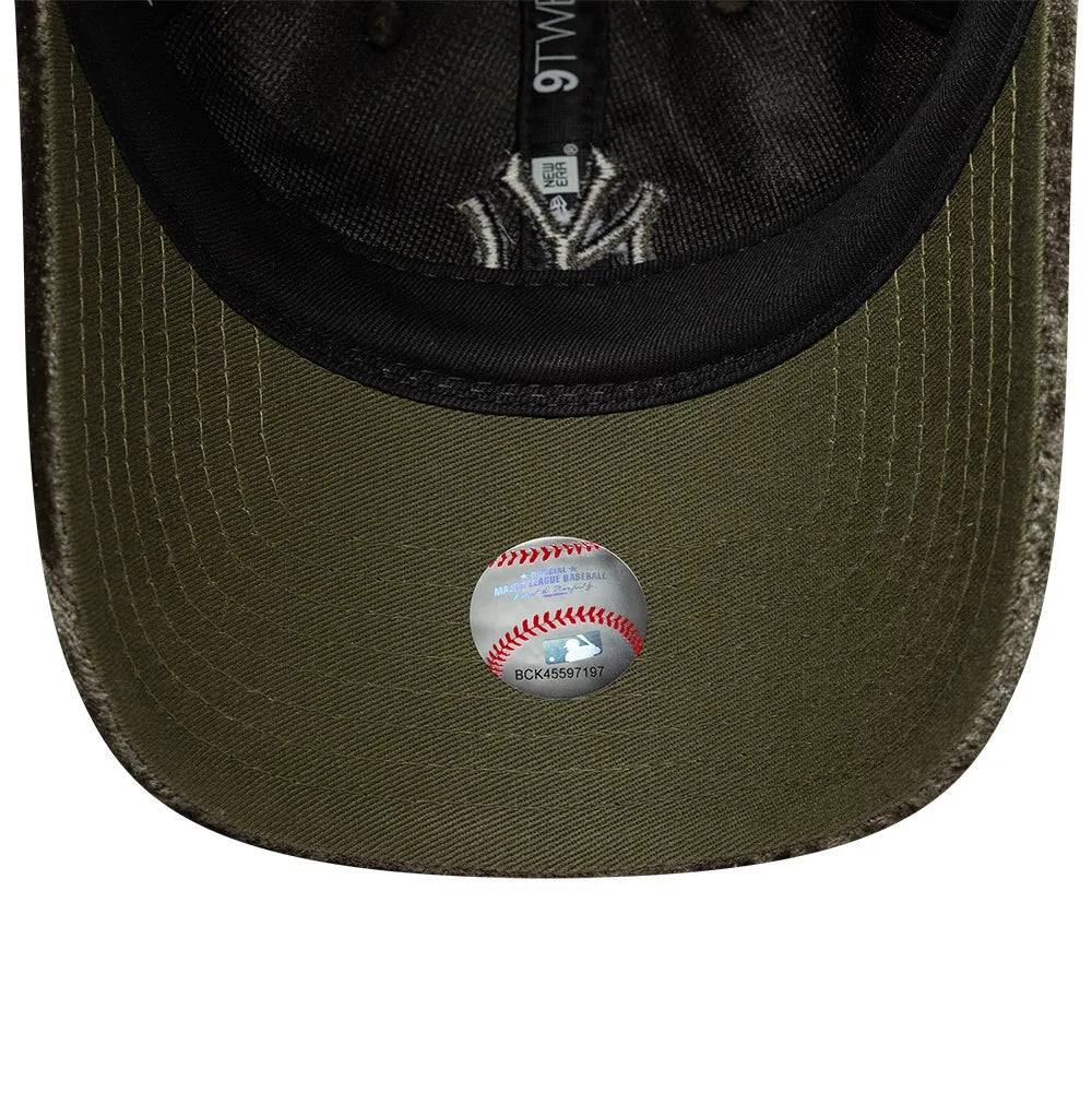 New Era MLB Velour 9Twenty NY Yankees green