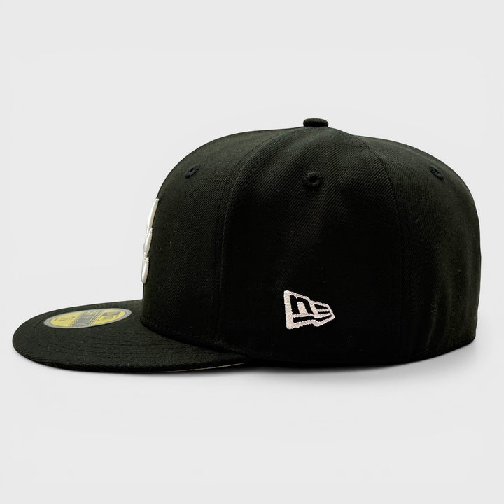 New Era Essential Butterfly 59Fifty A Braves black/white - Shop-Tetuan
