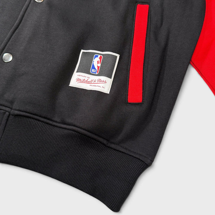 Mitchell &amp; Ness Triple Check Courtside Fleece C Bulls Black