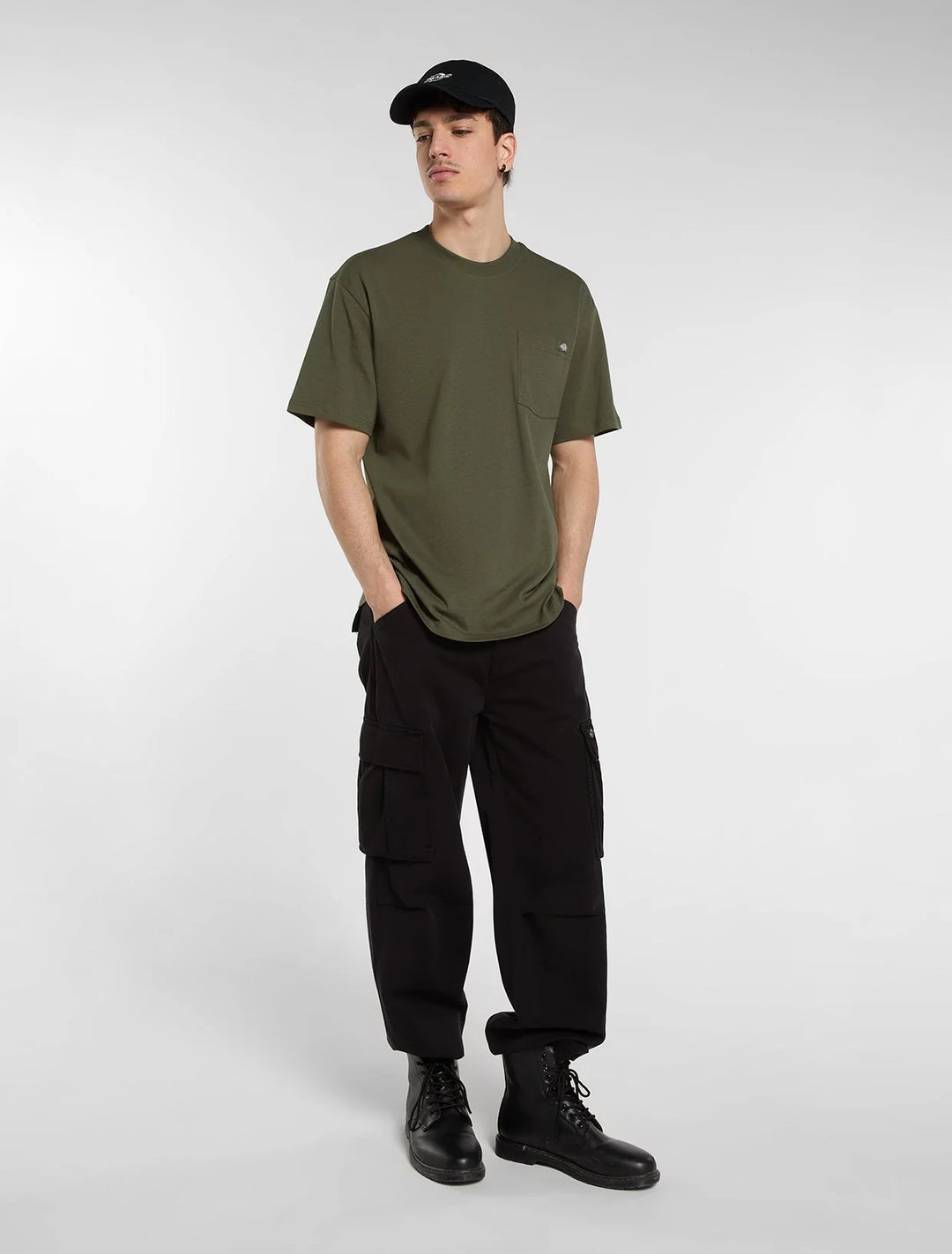 Dickies 247 loose straight garment dyed cargo pant black