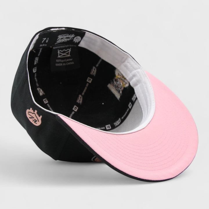 Naughty League New York Notorious Pigs fitted black/pink - Shop-Tetuan