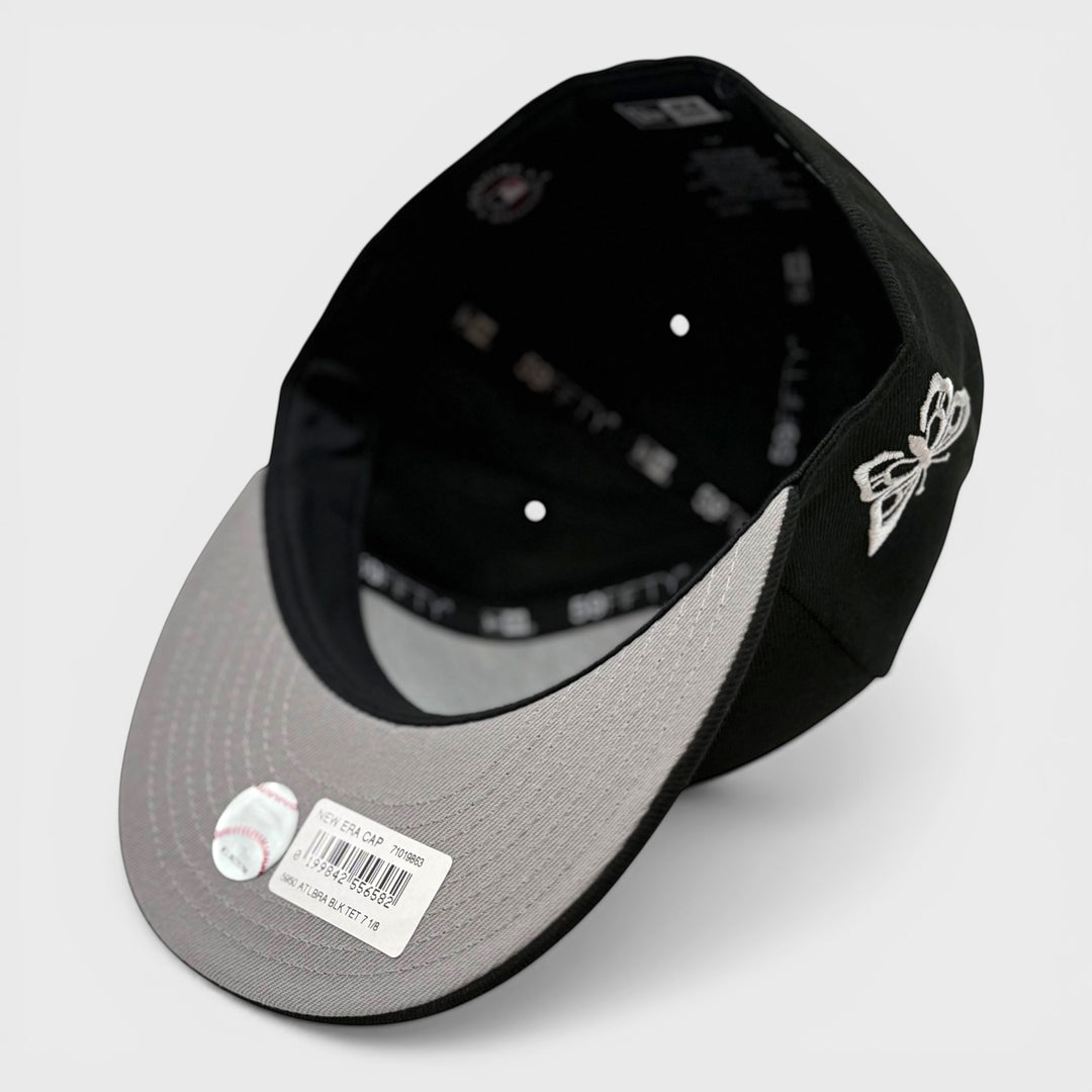 New Era Essential Butterfly 59Fifty A Braves black/white - Shop-Tetuan