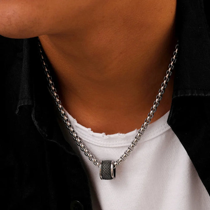 Ring Pendant Necklace steel