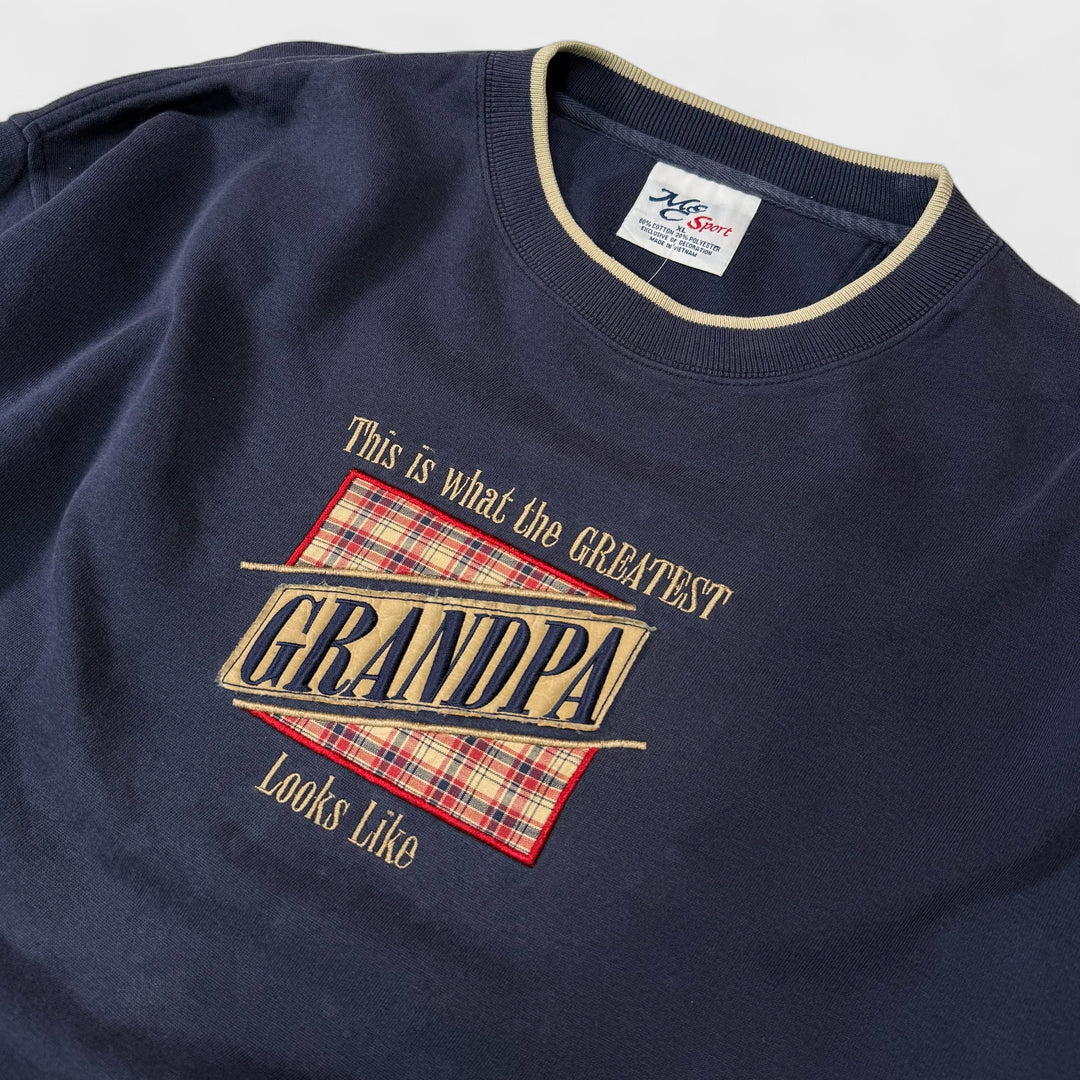 M & C Sports This Is What The Greatest Grandpa Looks Like Vintage crewneck navy XL