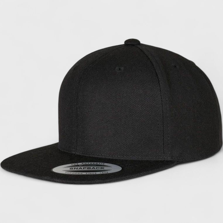 The Classics Yupoong snapback black - Shop-Tetuan