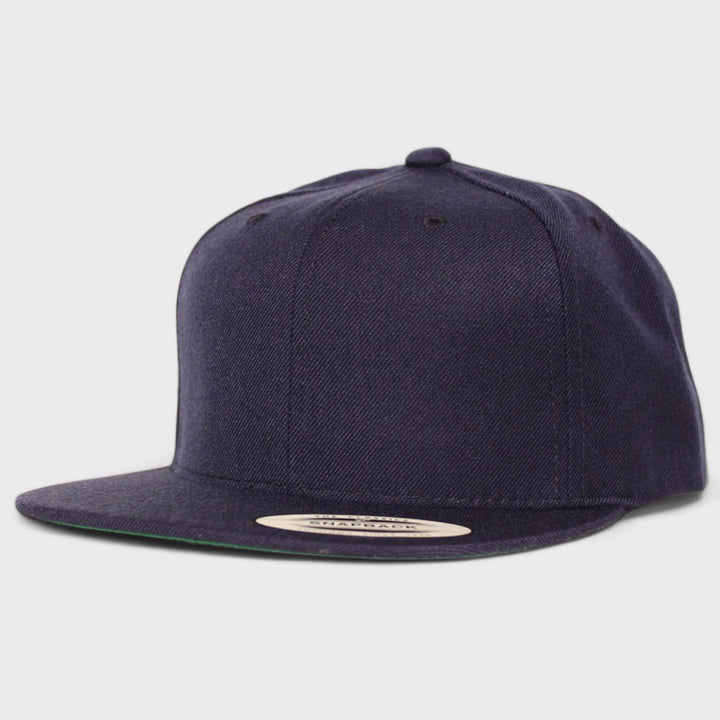The Classics Yupoong snapback navy - Shop-Tetuan