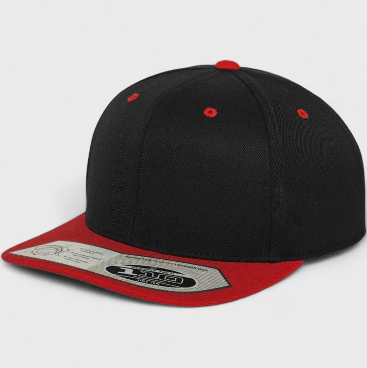 110 Fitted Snapback black/red - Shop-Tetuan