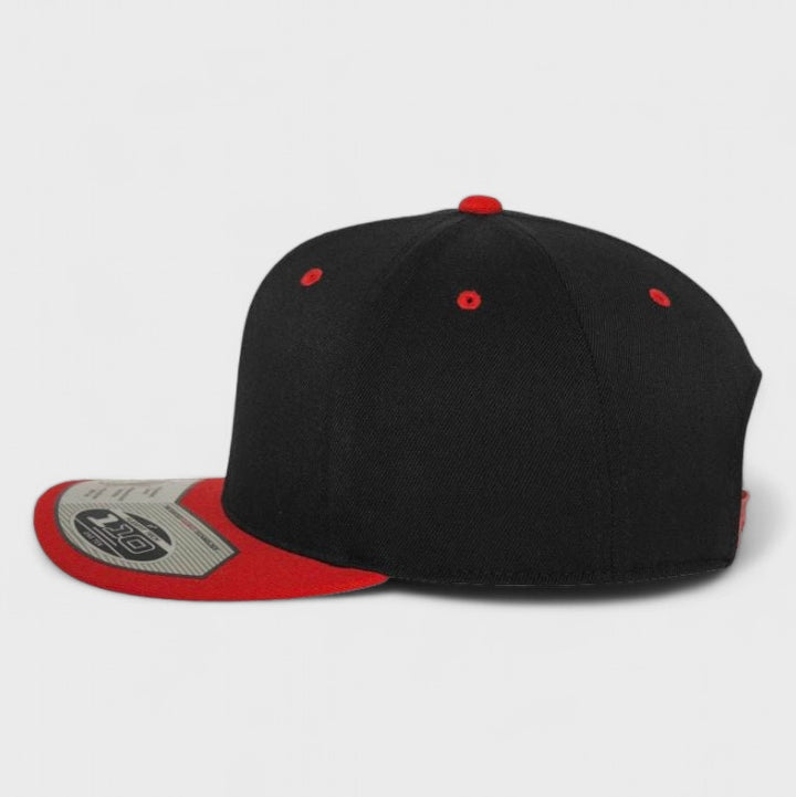 110 Fitted Snapback black/red - Shop-Tetuan