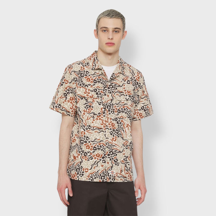 Dickies Saltville Short Sleeve Shirt Red Camouflage - Shop-Tetuan