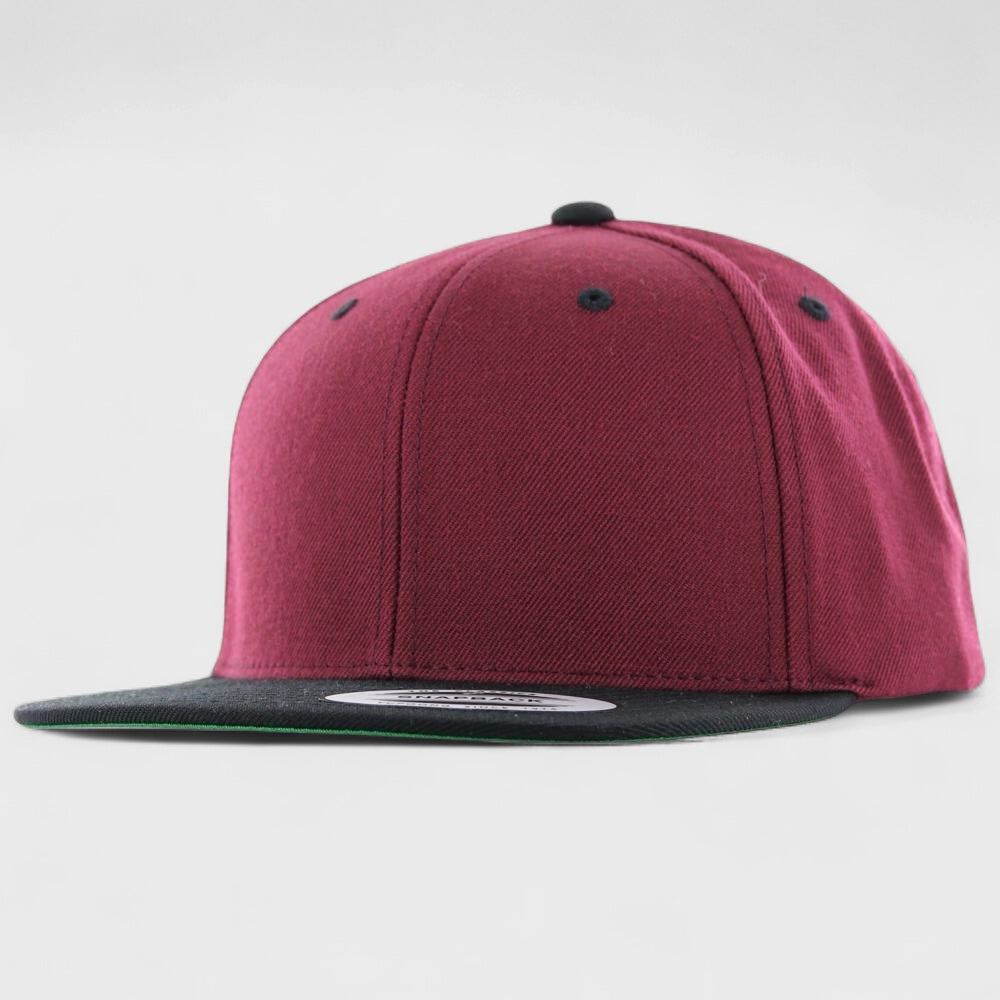 The Classics Yupoong snapback maroon/blk - Shop-Tetuan