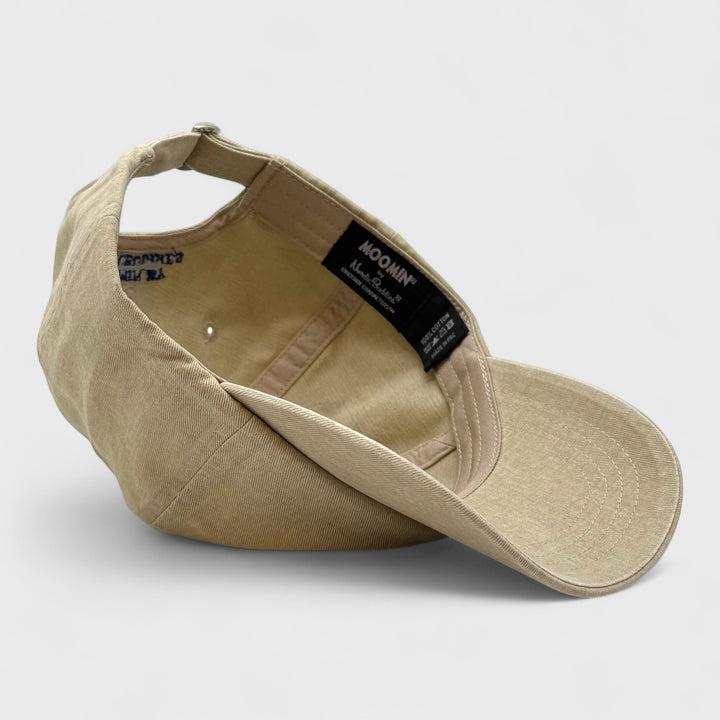 Moomin Muumipeikko murjottaa dad cap stone washed