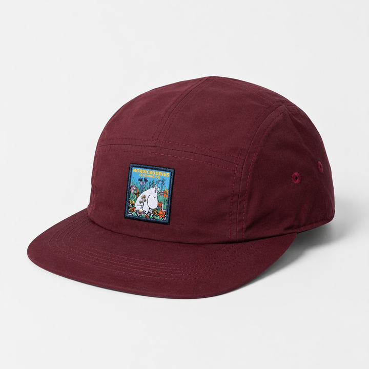 Moomin Muumipeikko Niityllä Nylon Cap maroon