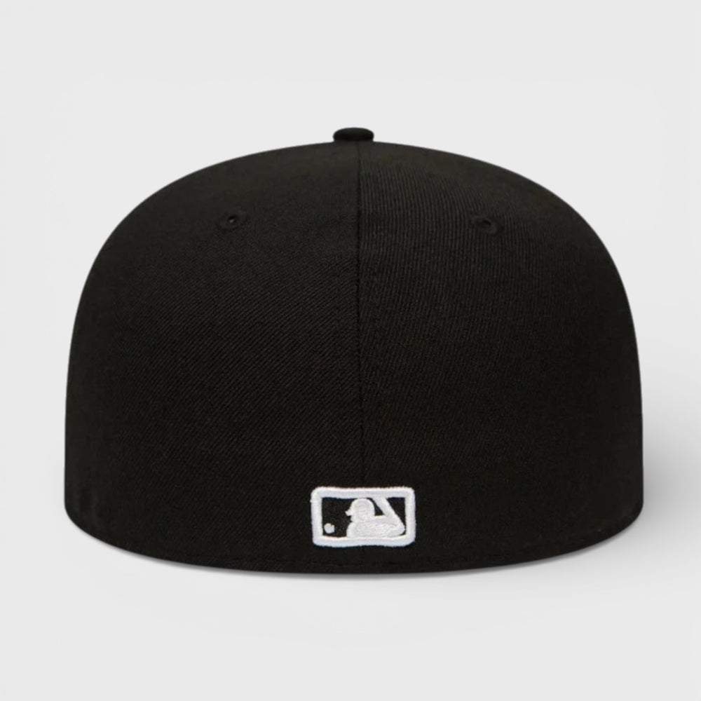 New Era Essential 59Fifty NY Yankees black/white - Shop-Tetuan
