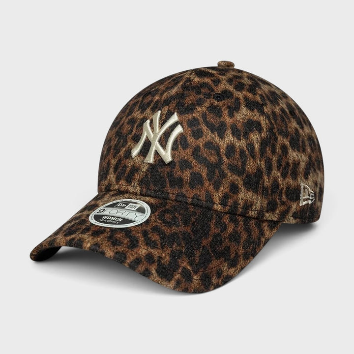 New Era MLB Cosy Leopard NY Yankees 9Forty brown