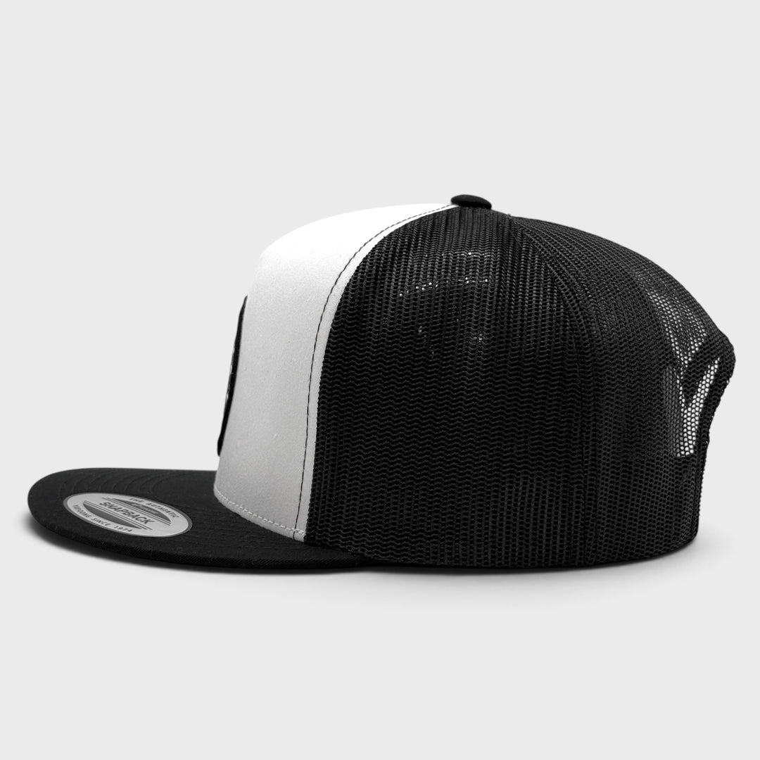 Mister LA Dynasty Patch Classic Trucker Cap black/white