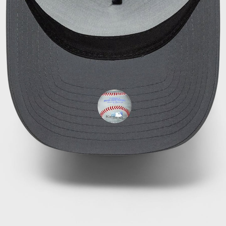 New Era MLB Sport 9Forty A-Frame Trucker NY Yankees grey/black - Shop-Tetuan