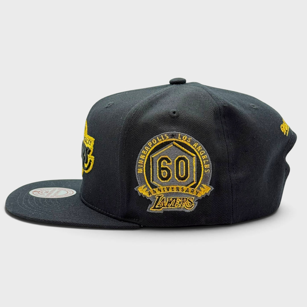 Mitchell &amp; Ness NBA Black and Gold Snapback LA Lakers