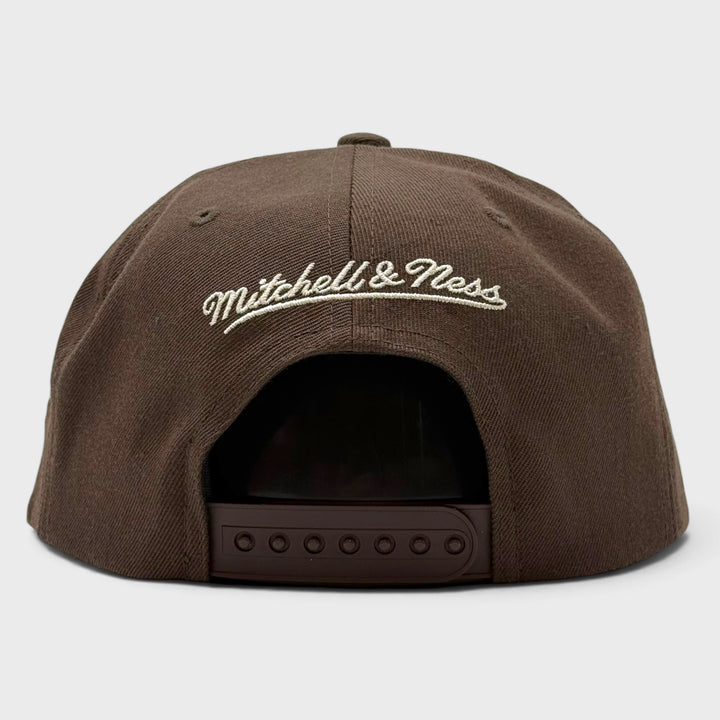 Mitchell &amp; Ness NBA Brown and Cream Snapback C Bulls