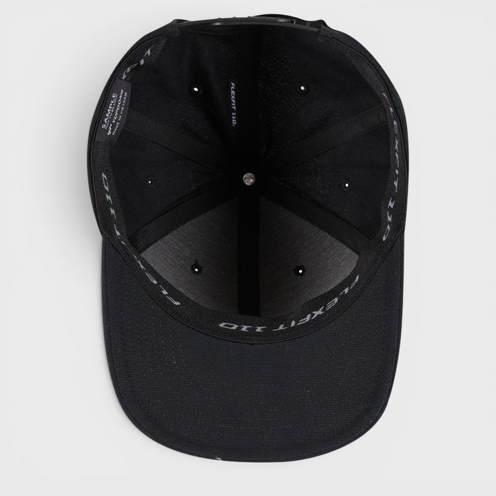 Flexfit 110 Curved Snapback black