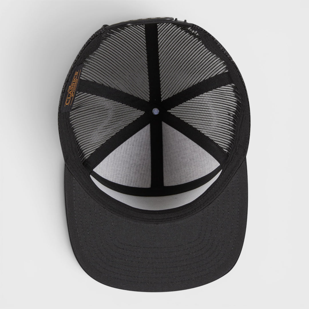 Yupoong 7 Panel Classic Trucker Cap black