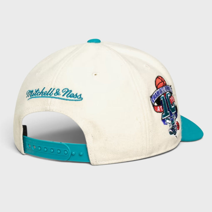 Mitchell &amp; Ness NBA Cream Team Pro Snapback C Hornets off white/turquoise