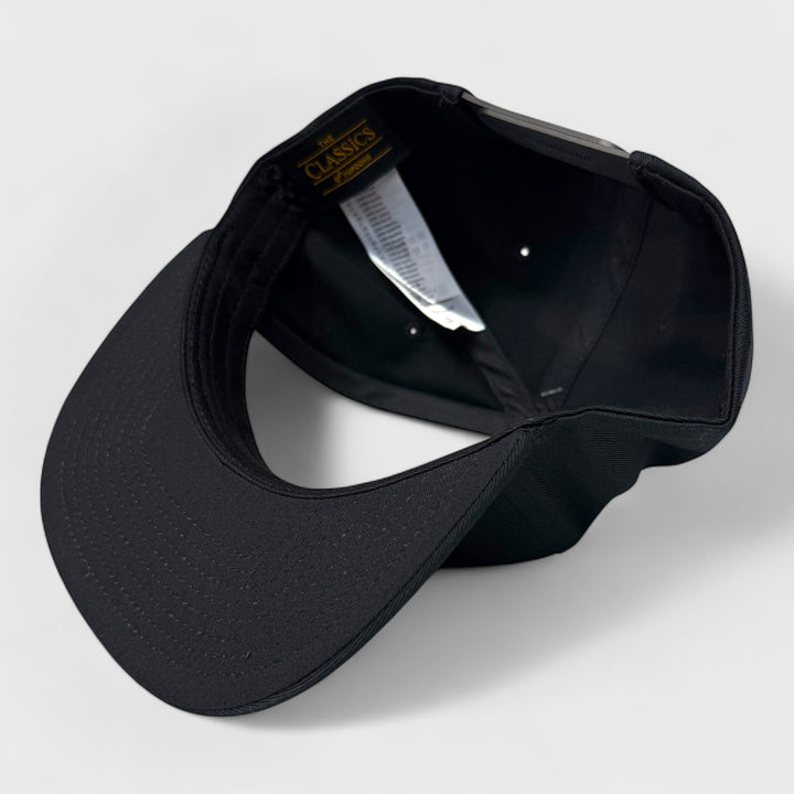The Classics Yupoong 5-Panel snapback black/black